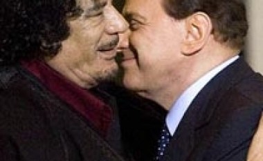 Gaddafi “adoptoi” fshatin italian