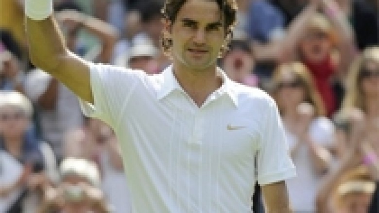 Federer shpëton në hapje të Wimbledonit