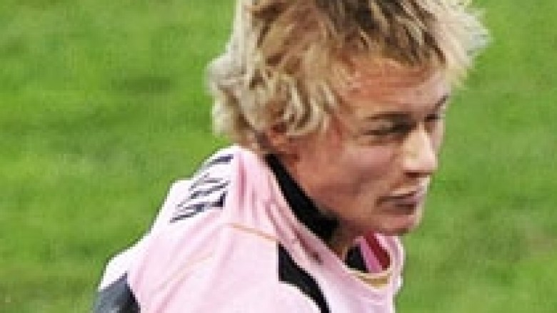 Palermo pranon ofertën e Tottenhamit për Kjaer?