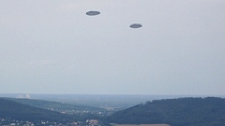 Skuadra e UFO-ve fluturoi mbi Itali