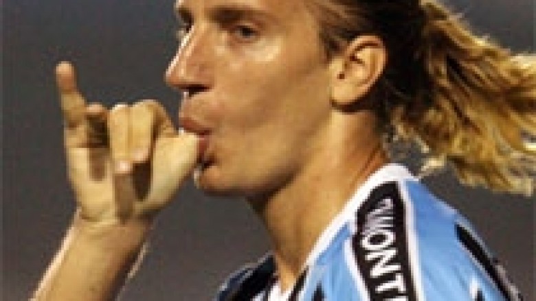 Juventusi kërkon Maxi Lopez