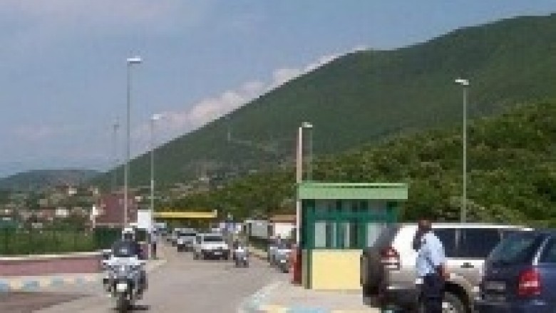 Vetëm një kontroll në kufirin Shqipëri-Kosovë