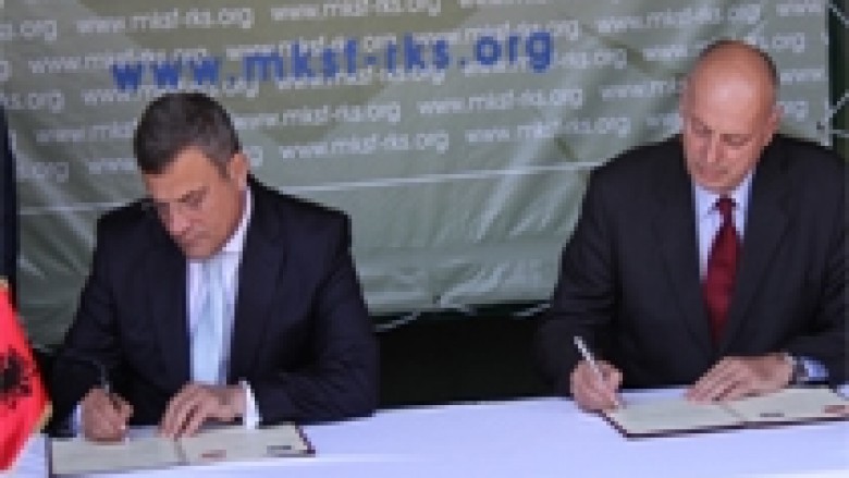 Çeku dhe Imami nënshkruan marrëveshjen SOFA