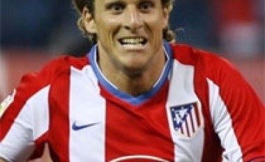 Forlan: Do të qëndroj në Atletico