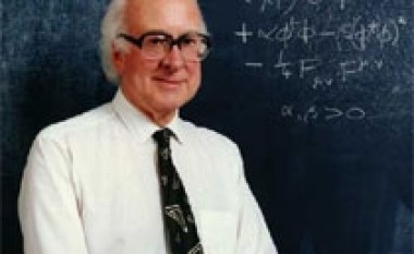 Kush është Peter Higgs – ylli i ri i shkencës?!