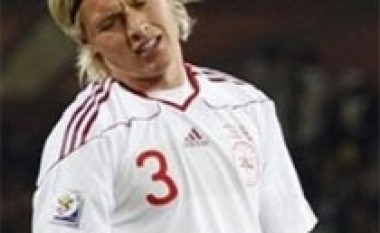 Zamparini: Kjaer lojtar i Wolfsburgut