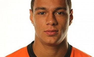 City kthehet kah Van der Wiel