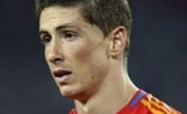 Hodgson krenar me Torres dhe Reina