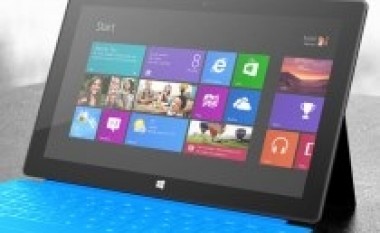 Microsoft zbret çmimin e tabletit Surface RT