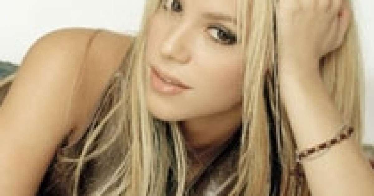 Shakira Dëgjoni albumin, harroni krizën Telegrafi Telegrafi