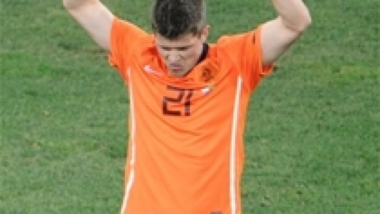 Shkëmbim Huntelaar – Babel?