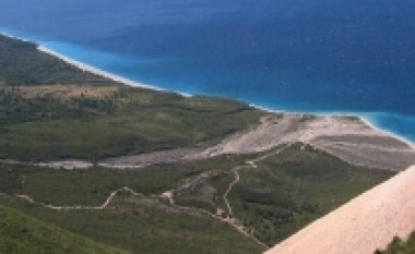 Riviera shqiptare, turistët e huaj “mësyjnë” drejt Jonit