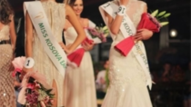 Mirjeta Shala dhe Donika Emini janë fituese në ‘Miss Kosova 2013’