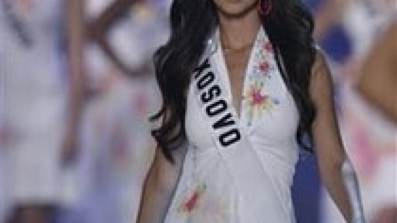 Gona Dragusha përcjellësja e dytë e Miss Universe