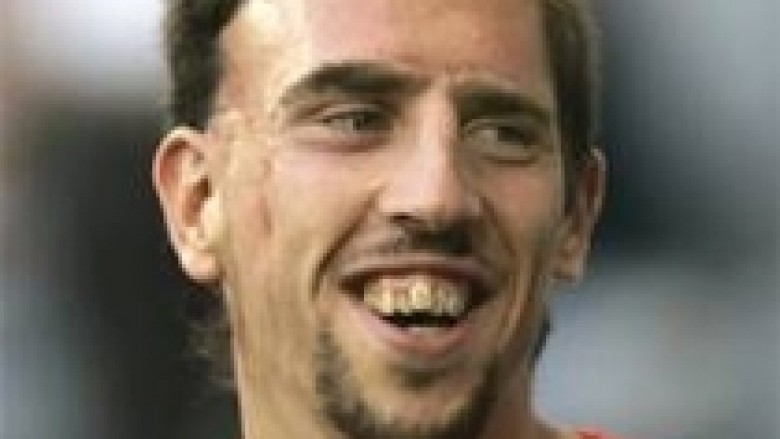 Ribery nuk do të startojë për Francën