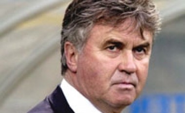 Hiddink mendon për rikthim në Premier