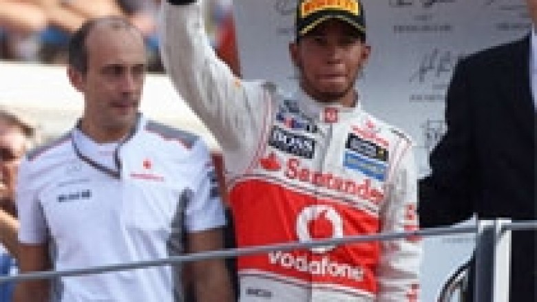 Hamilton triumfoi në Monza