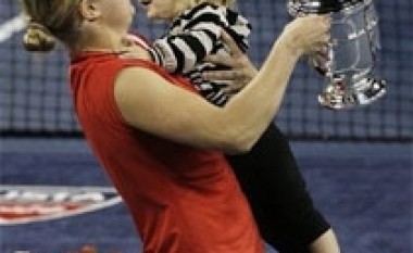 US Open: Clijsters triumfon në finale