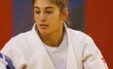 Nora Gjakova e bronztë në Grand Prix