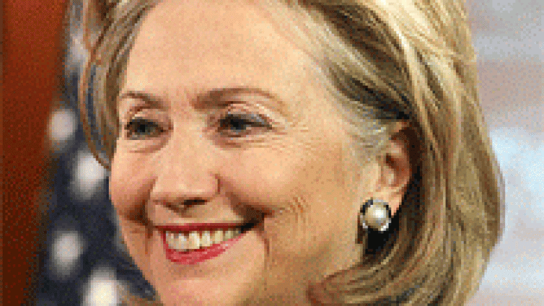 Clinton në tetor vjen në Kosovë?