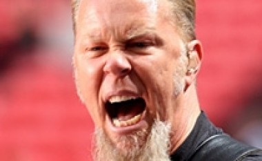 Metallica kthen haraçin për mjekrën e adhuruesit