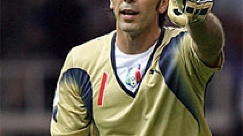 Buffon ka frikë nga Genoa