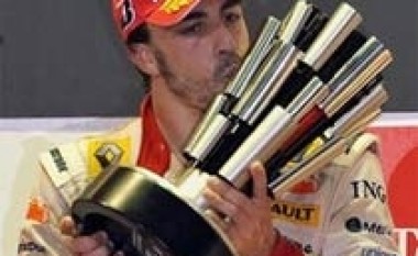 Alonso nënshkruan me Ferrarin?