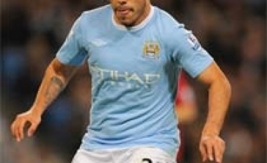 Tevez shkëlqen në fitoren e Cityt