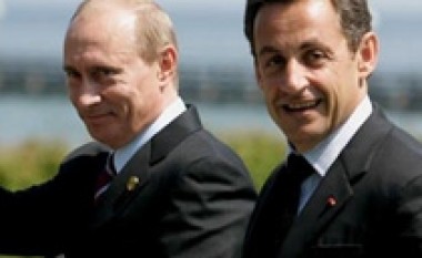 Kosova, një prej temave të takimit, Sarkozy-Putin