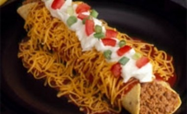 Meksikanët përgatitën enchiladën më të madhe në botë