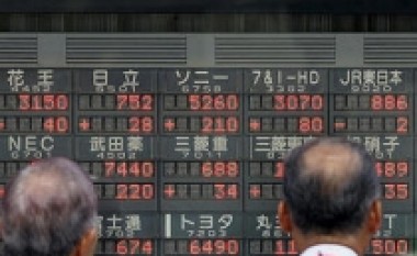 Tokio: Bursa në nivelin më të ulët në 26 vite