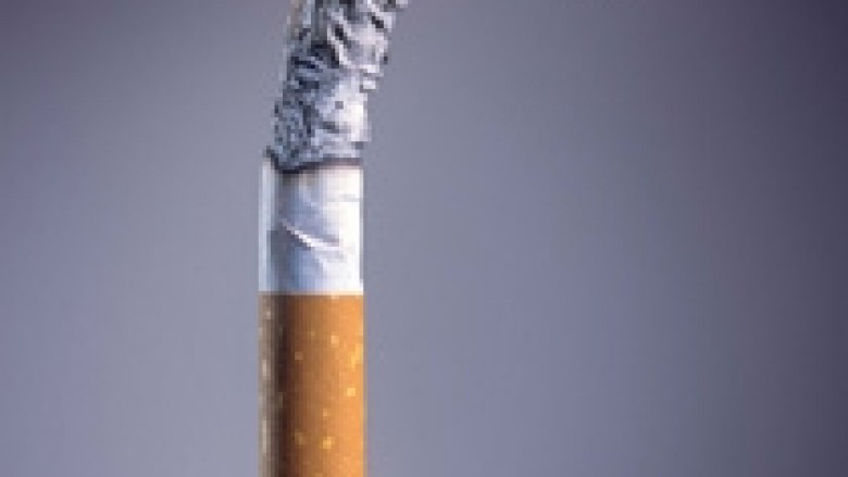 Duhanpirësit pasionantë rrezikohen nga impotenca