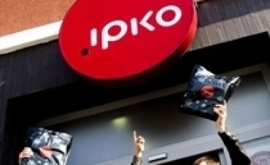 IPKO bashkë me Raiffeisen Bank lansojnë kartelat Prepaid Visa