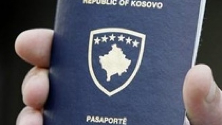 U lëshuan pasaportat e para biometrike