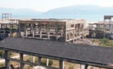 Punëtorët e Banjës së Kllokotit kundër privatizimit të kësaj ndërmarrje