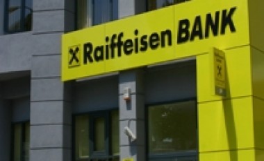 Raiffeisen International, profiti pas tatimit 216 milionë euro