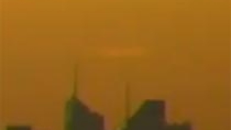 Dritë misterioze mbi New York