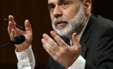 Bernanke: Megjithë dollarin e dobët, kamatat mbeten të ulta