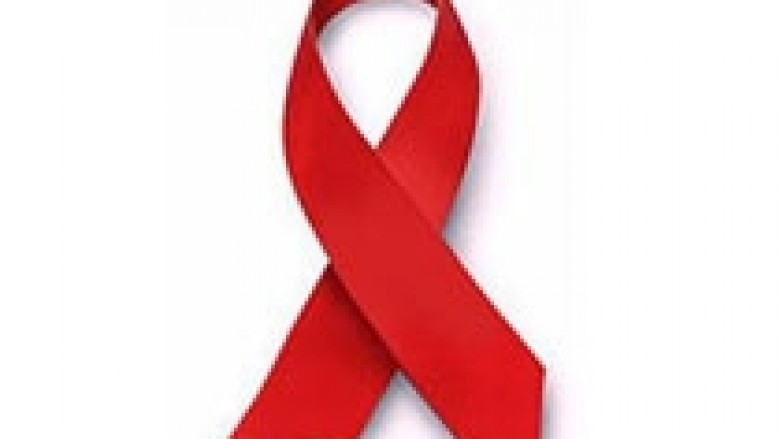 Aktivistët kundër AIDS-it përshëndesin komentet e Papës