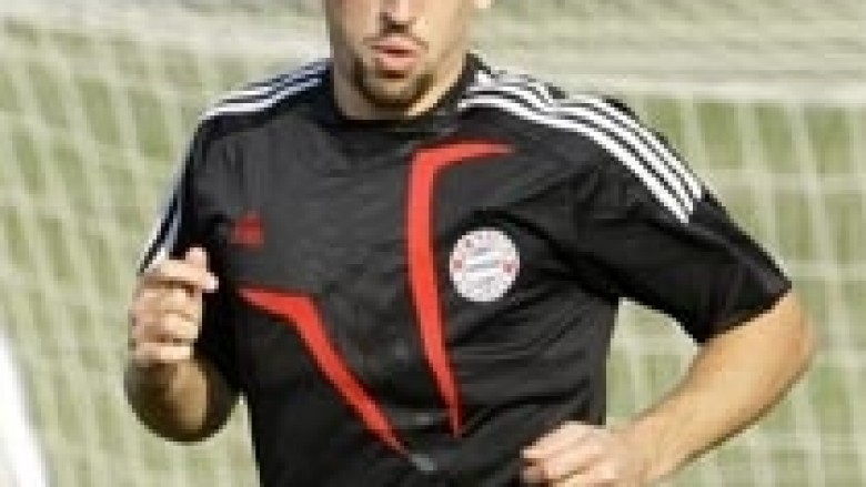 Ribery izolohet në karantinë