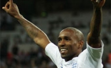 Liga Premier: Defoe, sulmuesi i javës