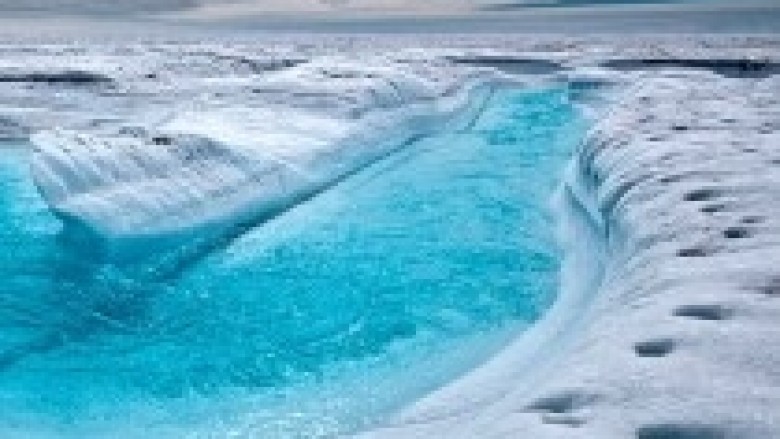 Shkencëtarët regjistrojnë shkrirje rekorde të akullit