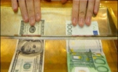 Qytetarët kroatë u kanë borxh bankave rreth 15 miliardë euro