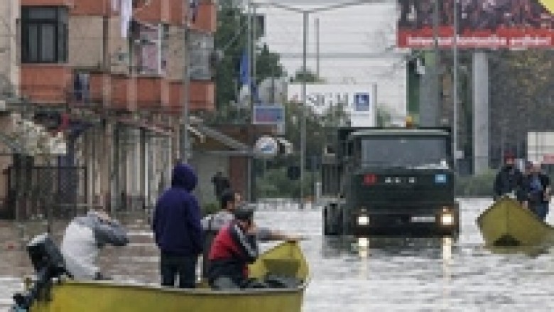 Shqipëri: Ministria e Financave hap llogari për zonat e përmbytura