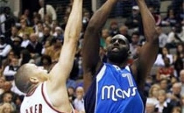 NBA: Mavericks mposhtin Cavaliers edhe pa Nowitzkin