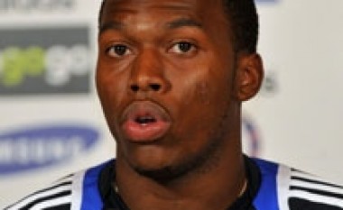 Ballack lavdëron Sturridge