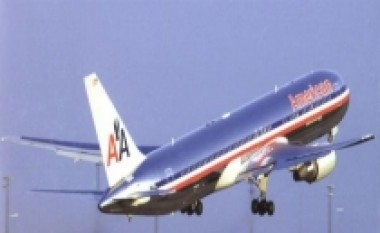 Rrënohet një aeroplan i American Airlines, s`ka viktima