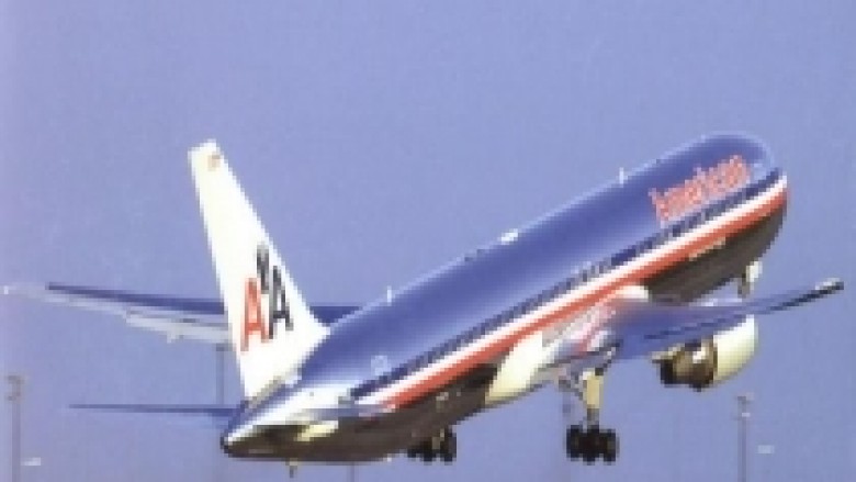 Rrënohet një aeroplan i American Airlines, s`ka viktima