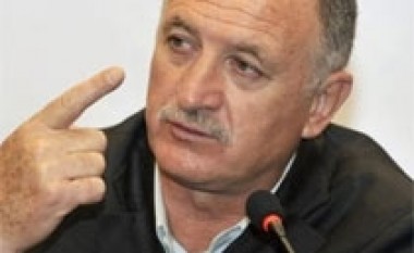 Scolari të zëvendësojë Ferraran?