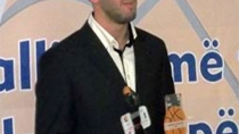 Drilon Hajrizi, basketbollisti i vitit 2012